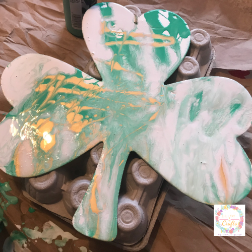 Easy Kids Paint Pouring Idea